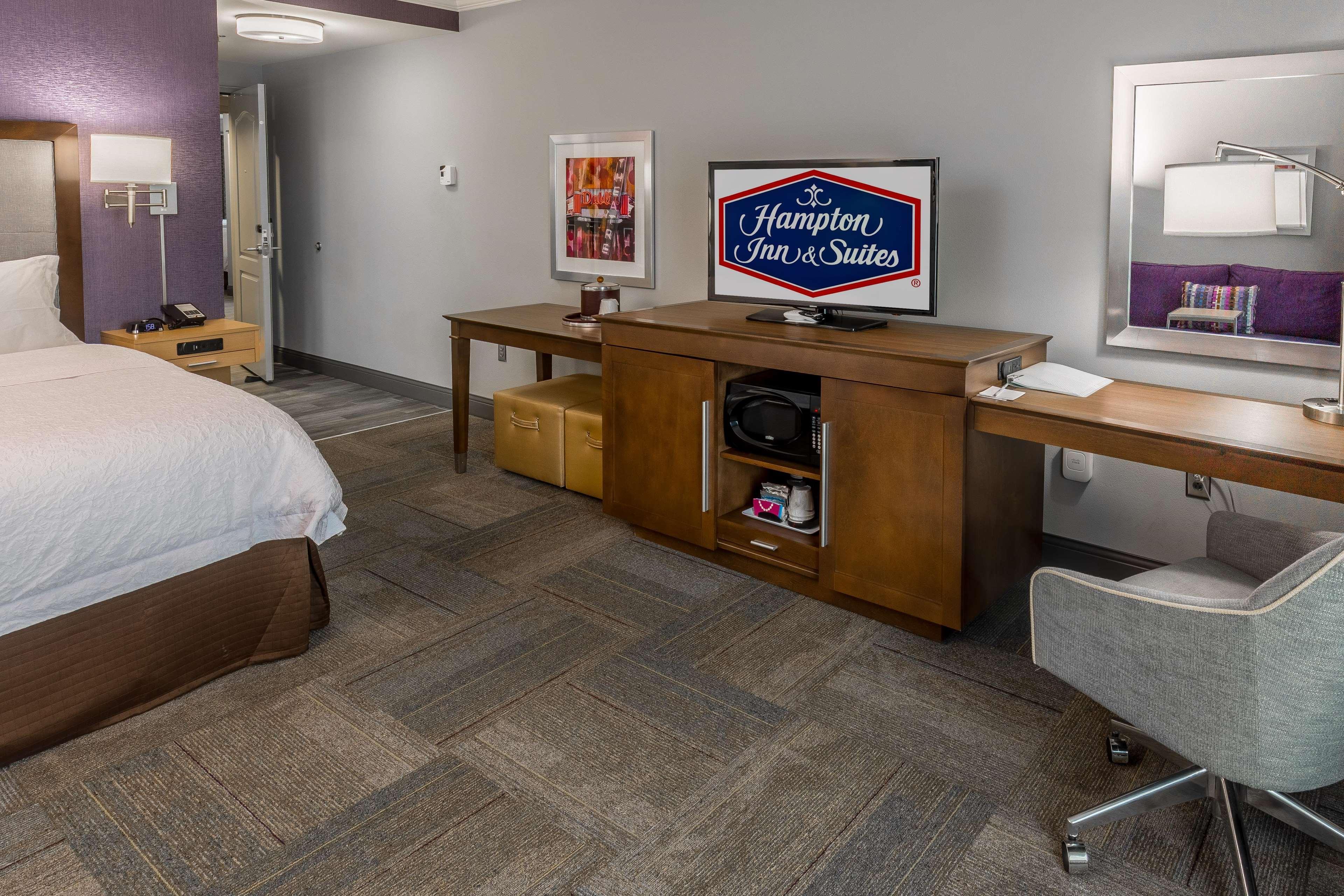 Hampton Inn & Suites ดับลิน ภายนอก รูปภาพ