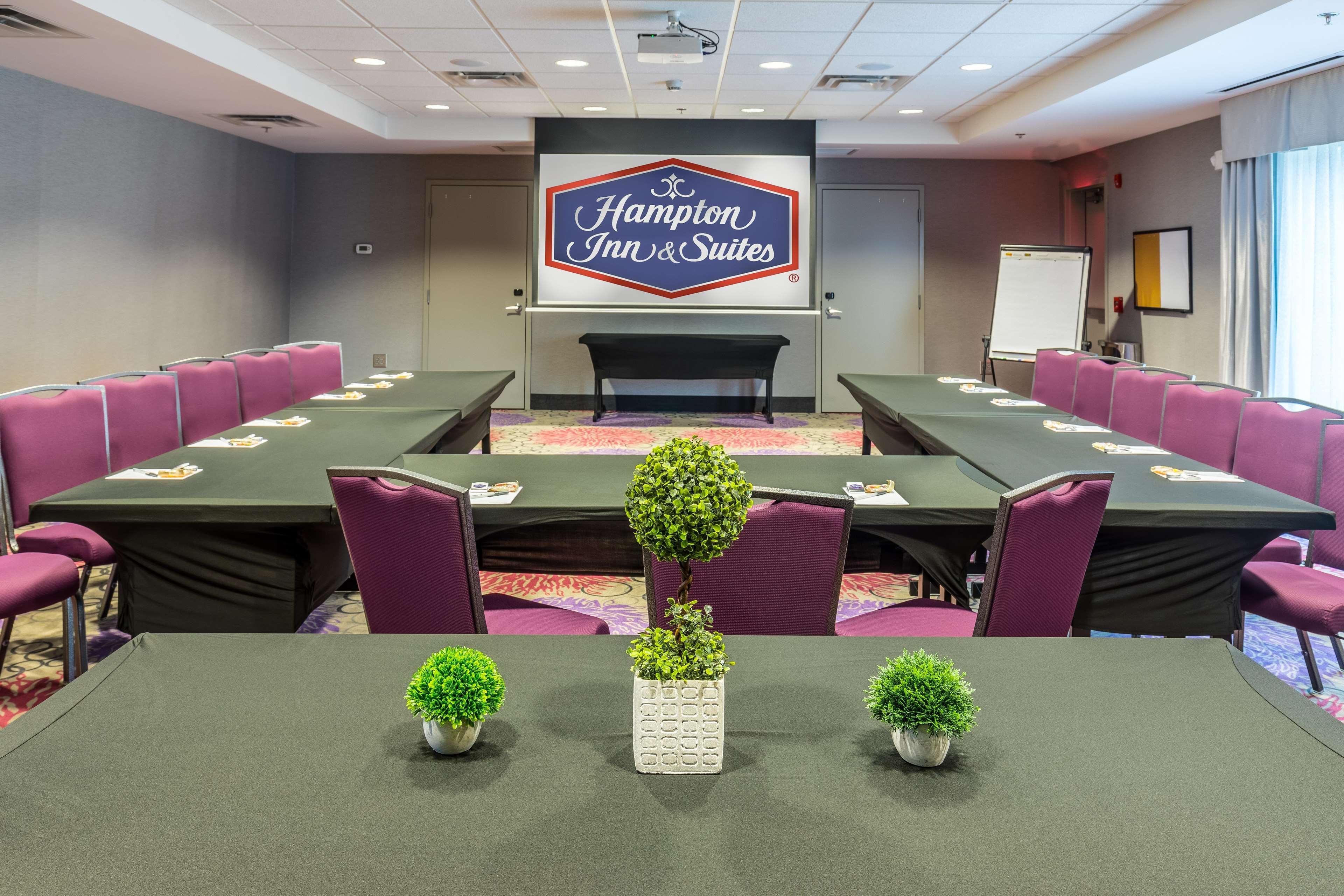 Hampton Inn & Suites ดับลิน ภายนอก รูปภาพ