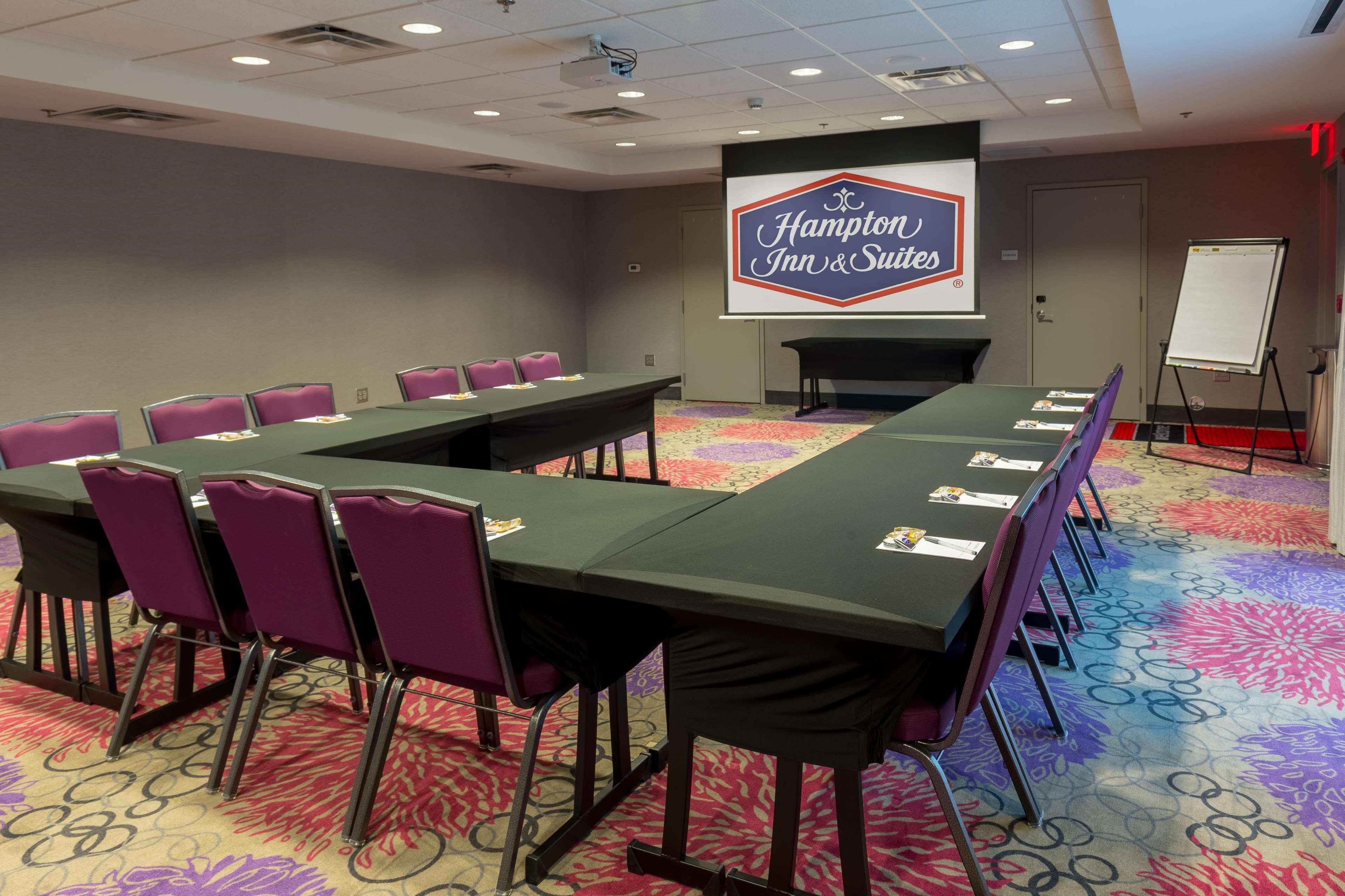 Hampton Inn & Suites ดับลิน ภายนอก รูปภาพ