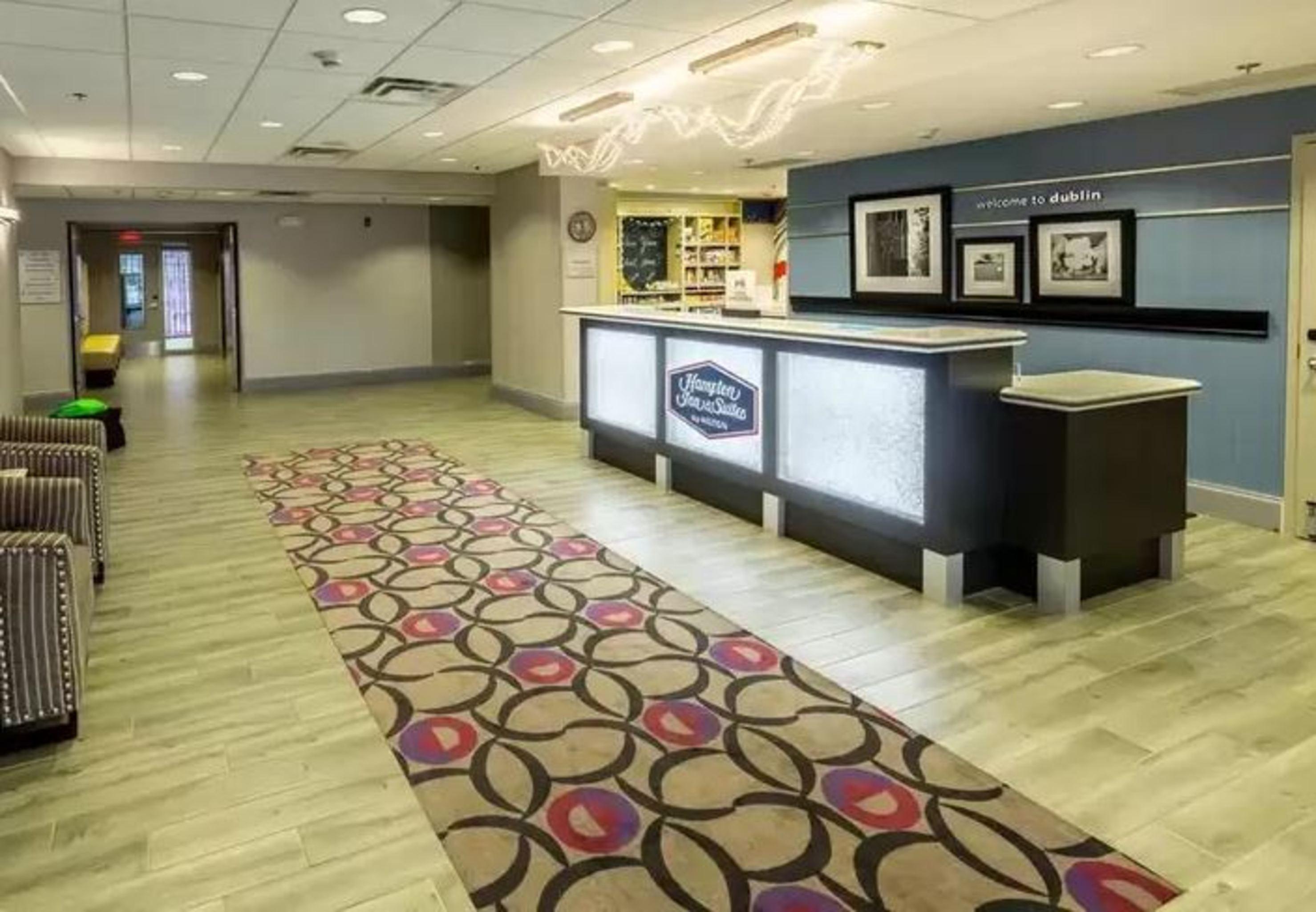 Hampton Inn & Suites ดับลิน ภายนอก รูปภาพ