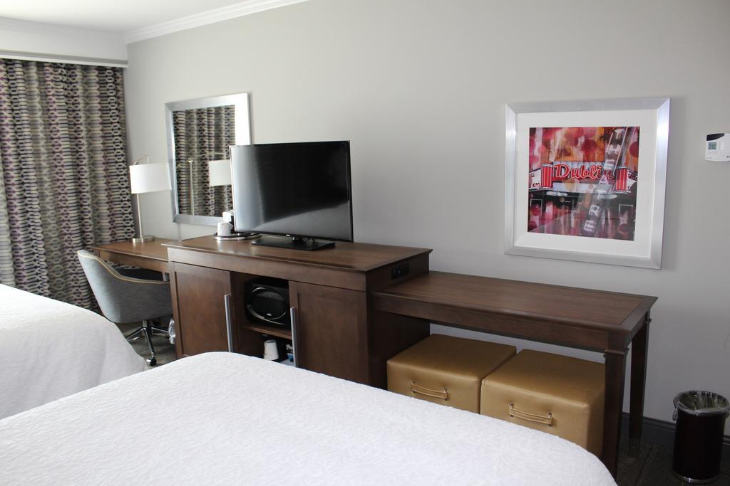 Hampton Inn & Suites ดับลิน ภายนอก รูปภาพ